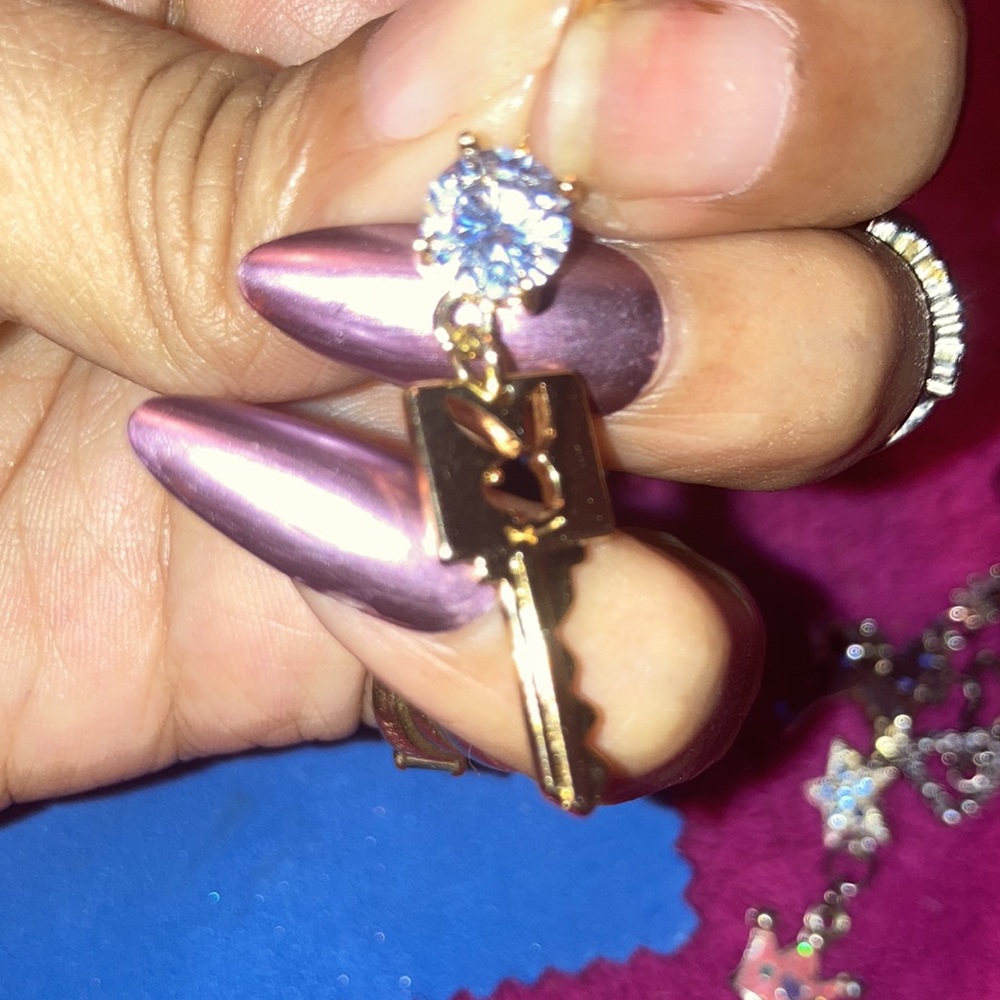 Playboy bunny belly ring